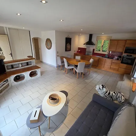 Moderne 3 Ferienhaus *